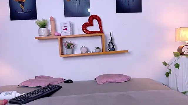 Chat +18 de nairagold_ ao vivo