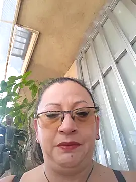 Vivianmature live XXX chat