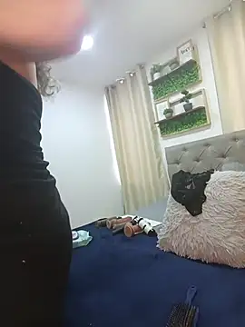 XXX chat uživo modela sasi_luna