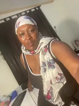 Cardiebae89's Live XXX Chat