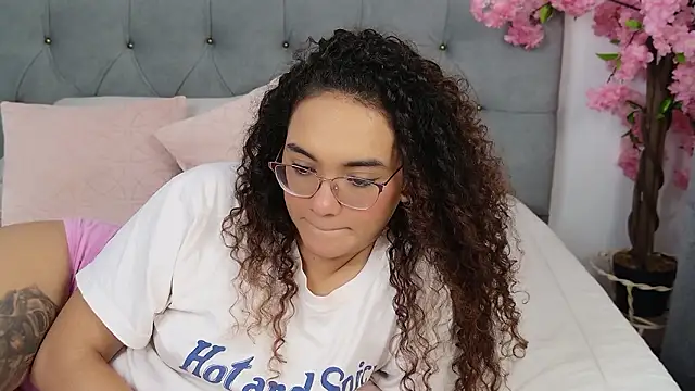 XXX chat uživo modela Taylor_Tina