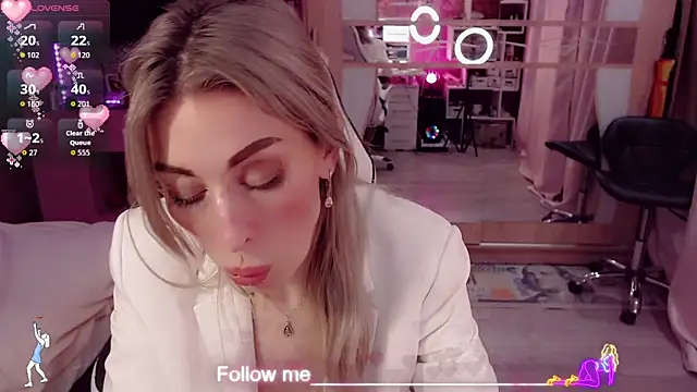 XXX chat uživo modela AnnieGOld_