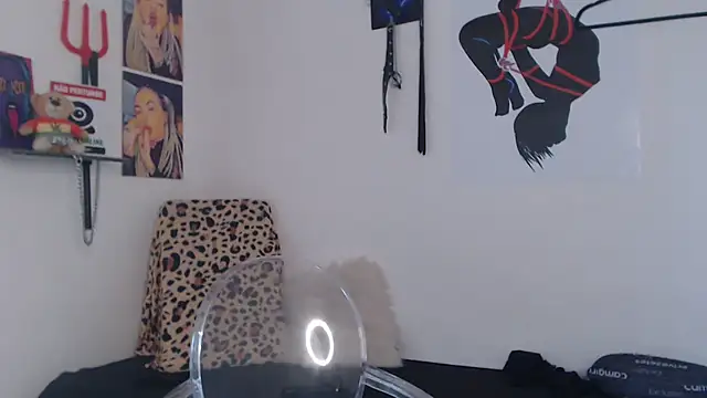 XXX chat uživo modela Perola__May