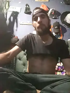 Chatroom XXX en direct de hairy_mannn