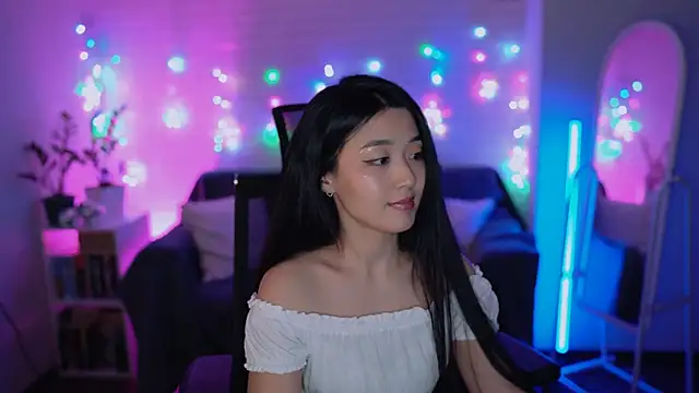 Chat +18 de HannaRosie_ ao vivo