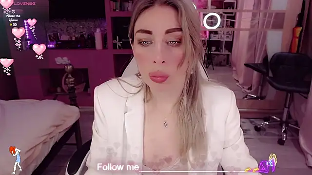 AnnieGOld_ Live XXX-Chat