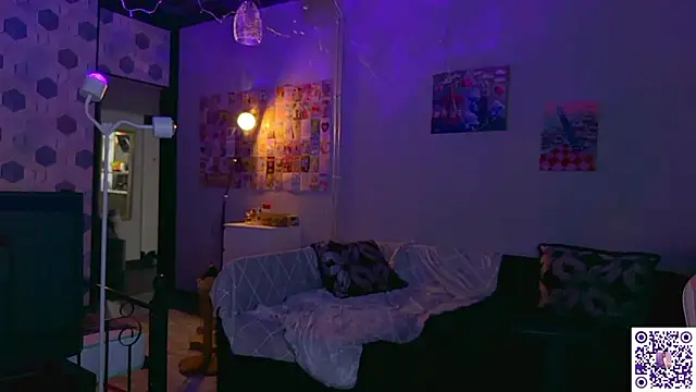 Lunaacyy: απευθείας συνομιλία ΧΧΧ