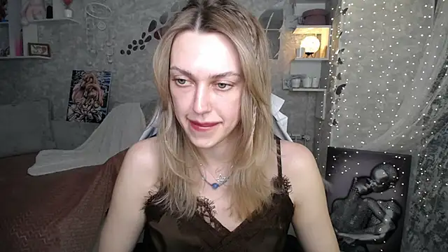 Chat +18 de NickyAdamidi ao vivo