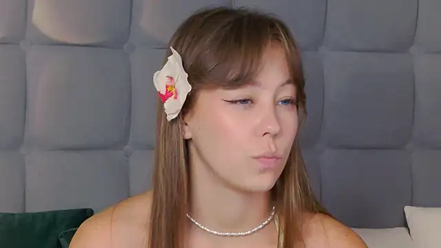 TheEmma Adlı Modelin Canlı XXX Sohbeti