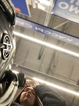 KrisMagnoly live XXX chat