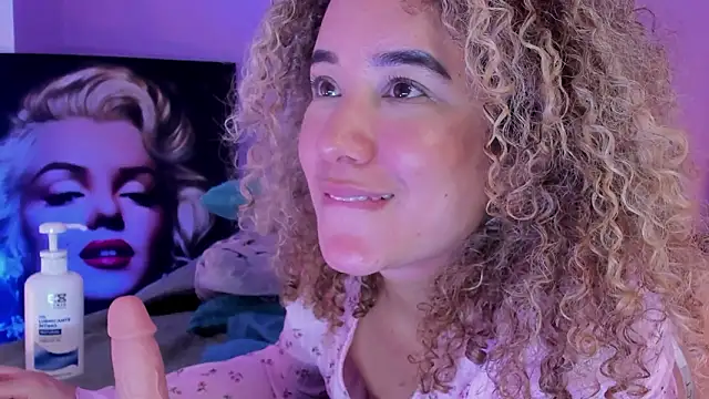 Charlotte11-11 现场XXX聊天