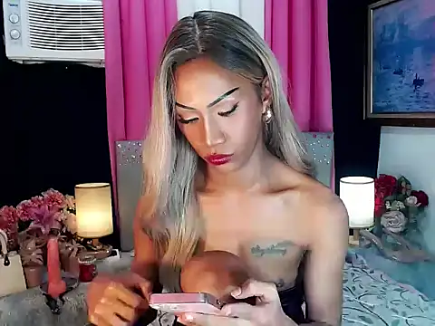 Chat XXX en directo de Tarah_MC_Actressex