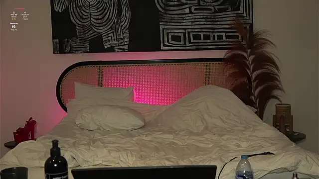 Olivia_Faye Chat XXX in diretta