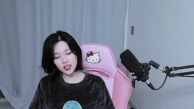 MISA_02 Live XXX-Chat