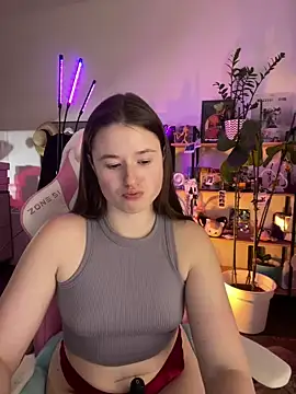 sweetest_pie Adlı Modelin Canlı XXX Sohbeti