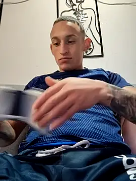 Masterblue_hot: онлайн-секс-чат