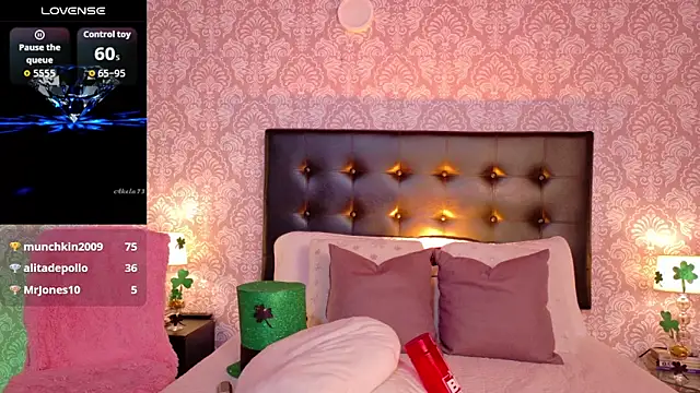 KateBurningのライブXXXチャット