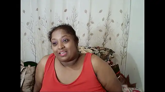 Indiantasha: απευθείας συνομιλία ΧΧΧ