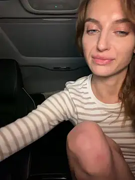 -AngelAri- live XXX chat