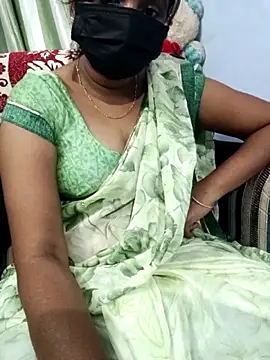 Tinarosy13 ওয়েবক্যাম শো