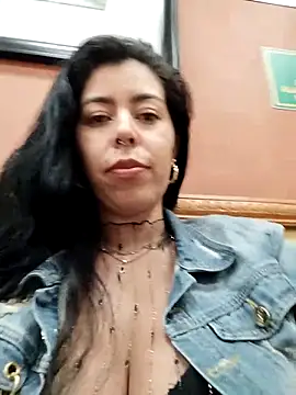 Luianna Live XXX-chat