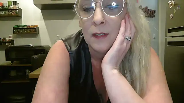 Chat +18 de Cataleyaflowers69 ao vivo