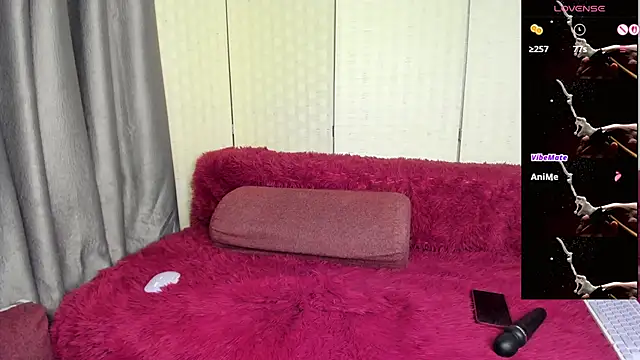 Feral-Berry22 现场XXX聊天