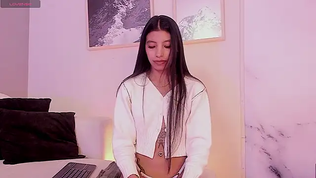 Tiffany_Low's Live XXX Chat