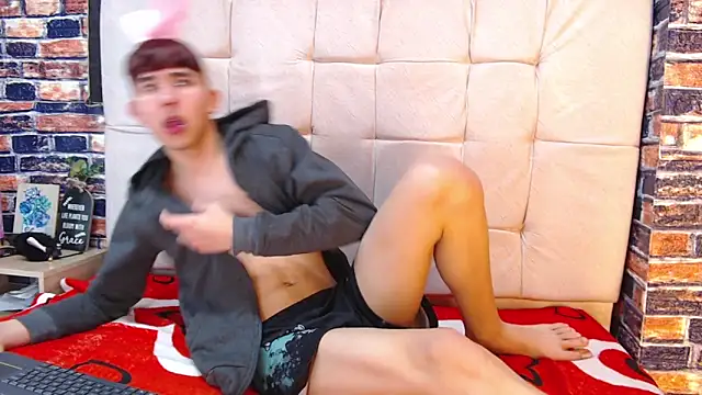 massimoferrera303av webkamerás műsora