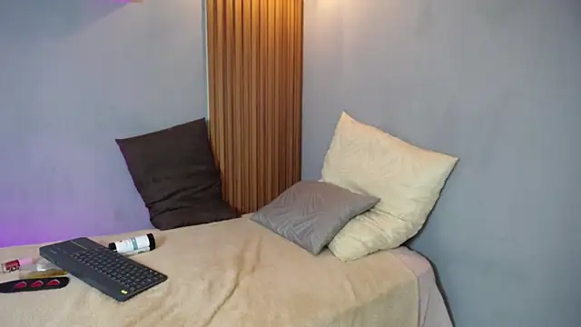 XXX chat uživo modela LUNITA125