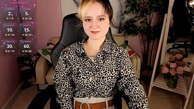 LinaVeritas Live XXX Chat