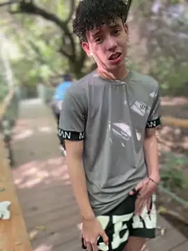 Sembang XXX Secara Langsung yoursexyjose