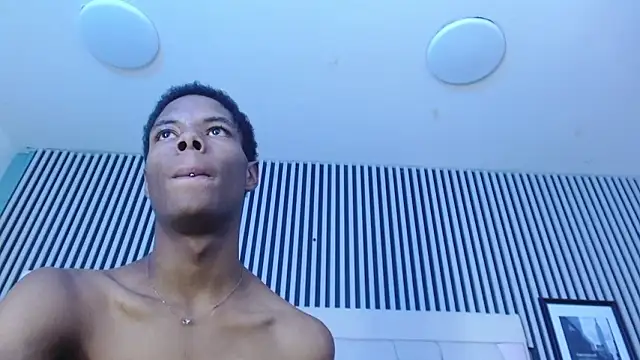 Santiago_Ortiz_ Live XXX-Chat