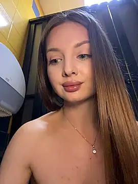 KrisMagnoly 即時 XXX 聊天