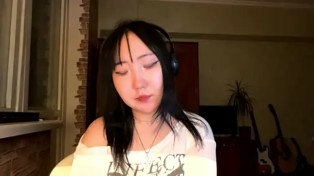 Yunananaa Chat XXX live