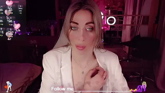 AnnieGOld_ Chat XXX live