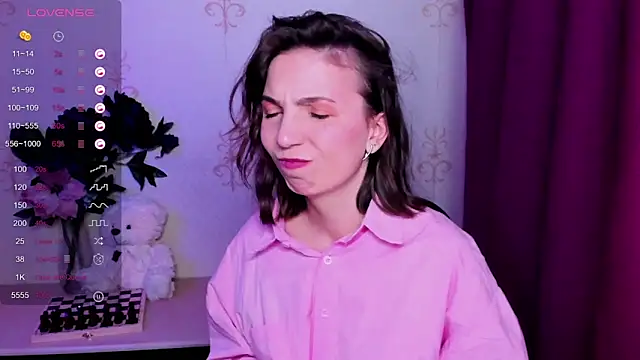 KindHazelHere_ Live XXX-chat