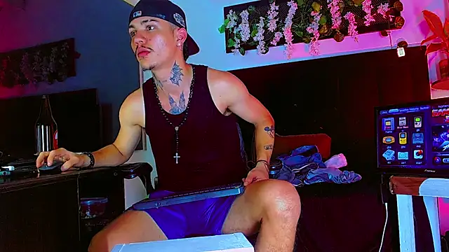 Živý XXX chat HannibalLester