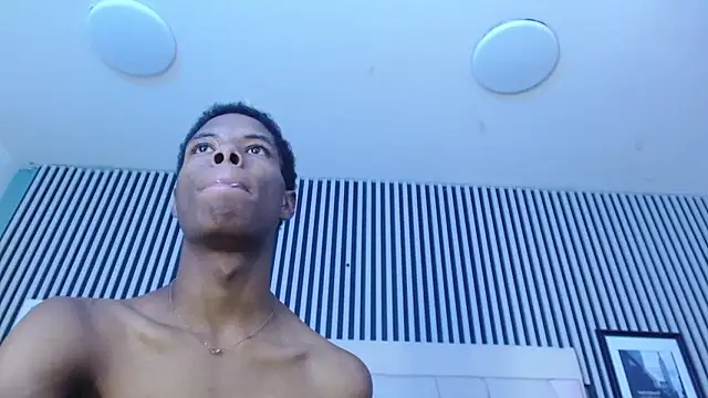 Santiago_Ortiz_'s Live XXX Chat