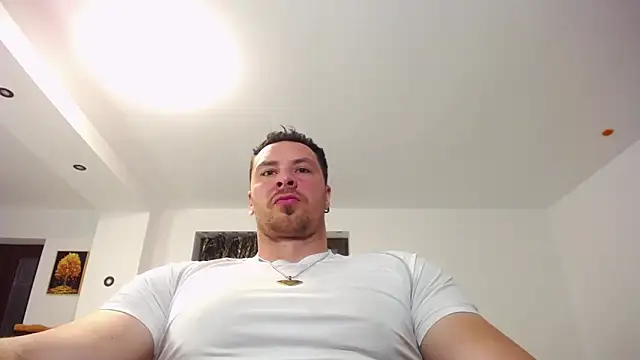 MasterAj69_ élő XXX-chatje