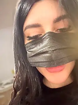 Czat XXX na żywo – MiraHabibtek