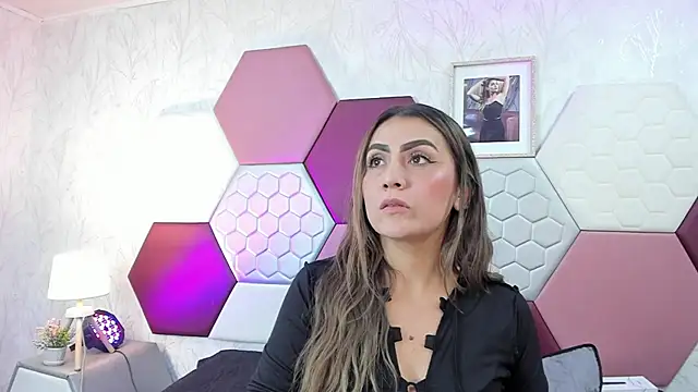 XXX chat uživo modela AriaRous