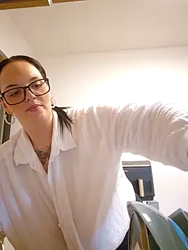 Онлайн чат XXX JUJUICY-