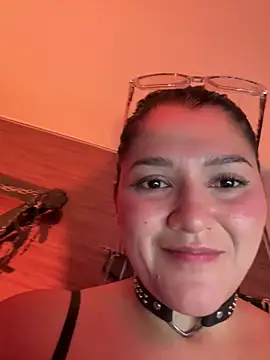 Chat XXX en directo de yey_bdsm