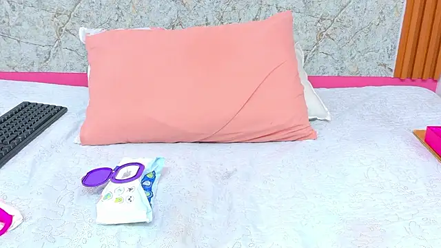 Beautifulskinny18 Adlı Modelin Canlı XXX Sohbeti