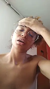 Show de Emanuelle_manu na webcam