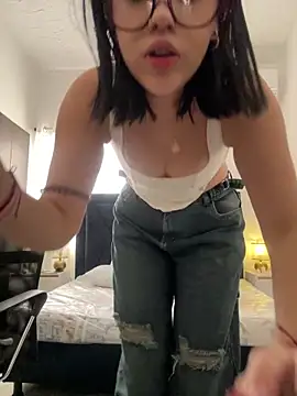 Lily_Woodz: απευθείας συνομιλία ΧΧΧ