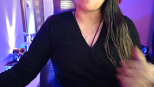 Mitikaa লাইভ XXX চ্যাট