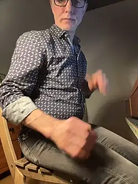 SexyLeon8: онлайн-секс-чат