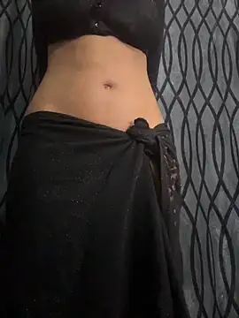 BabyNyraa Chat XXX live